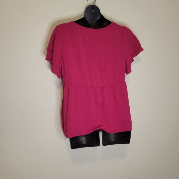 Torrid size 22/24 pink short sleeves keyhole boho top with embroidery - Picture 5 of 7